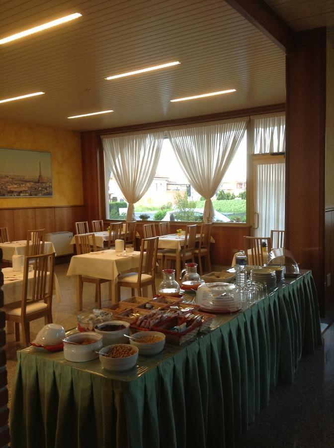Hotel Route 9 Cadeo Zewnętrze zdjęcie