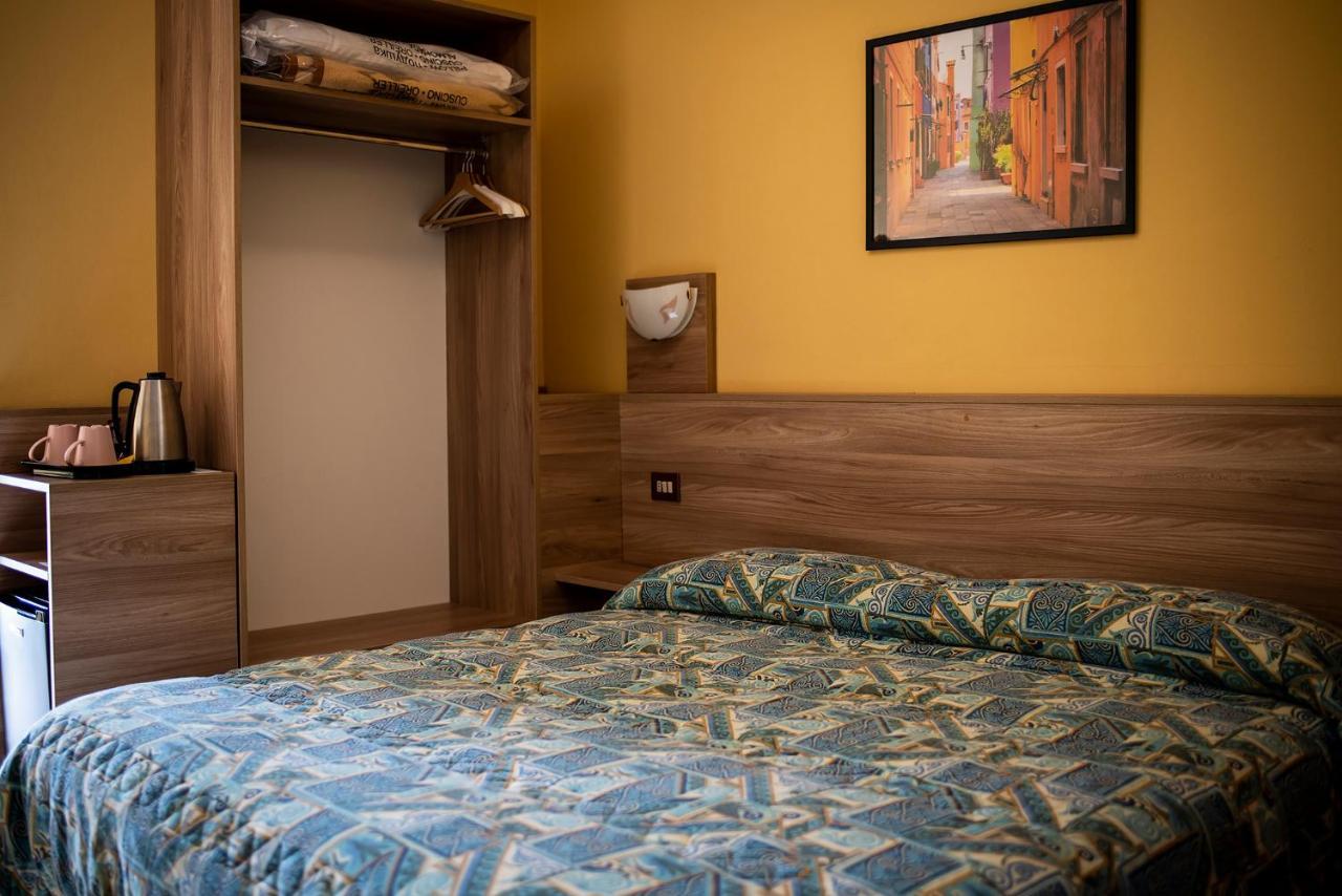Hotel Route 9 Cadeo Zewnętrze zdjęcie